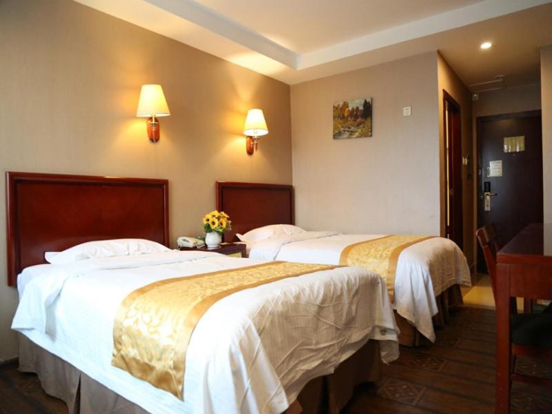 Greentree Inn Heilongjiang Harbin Zhongyang Street Business Hotel מראה חיצוני תמונה
