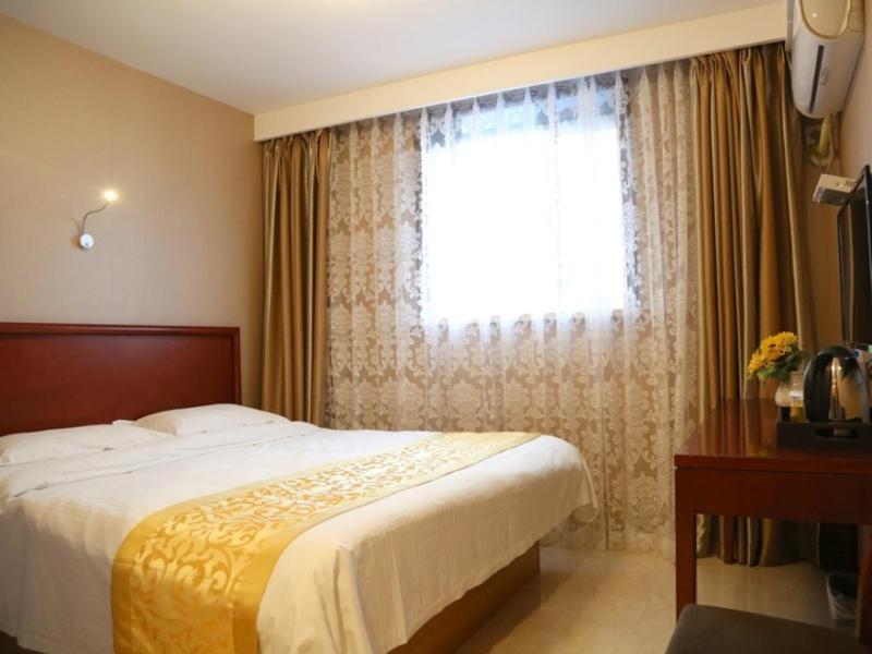 Greentree Inn Heilongjiang Harbin Zhongyang Street Business Hotel מראה חיצוני תמונה